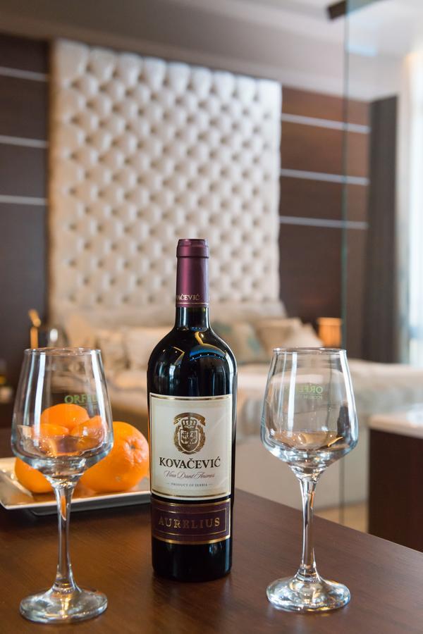 Hotel Crystal Pecinci Zewnętrze zdjęcie