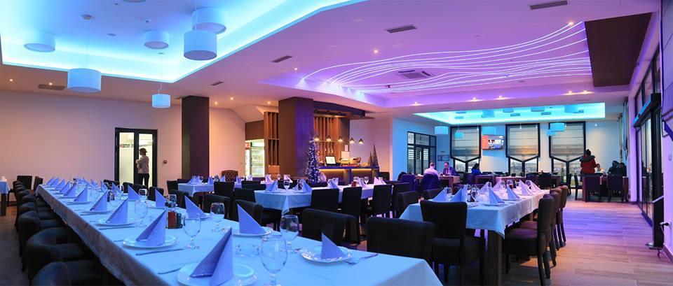 Hotel Crystal Pecinci Zewnętrze zdjęcie