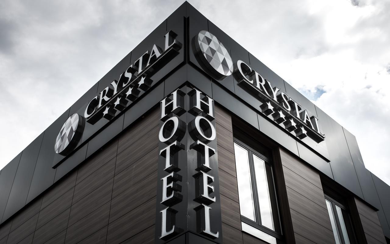 Hotel Crystal Pecinci Zewnętrze zdjęcie