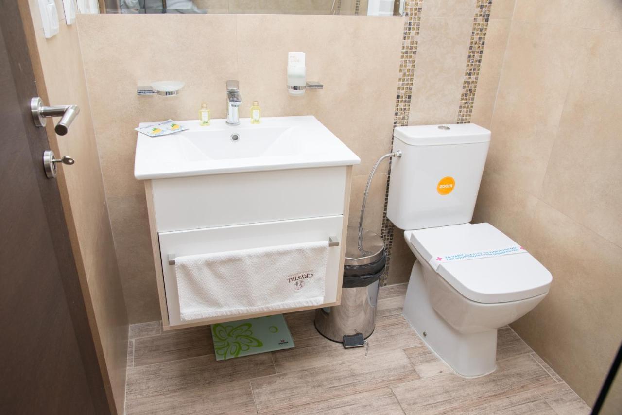 Hotel Crystal Pecinci Zewnętrze zdjęcie